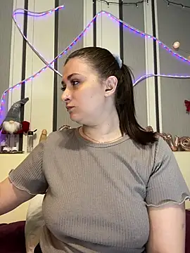 Jadelli online show from February 21, 2025, 7:54 pm