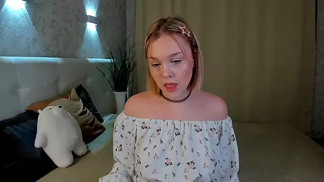 MaryShiotta online show from February 1, 2026, 9:19 am