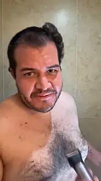 bearcloudcomputa online show from November 5, 2025, 10:43 pm