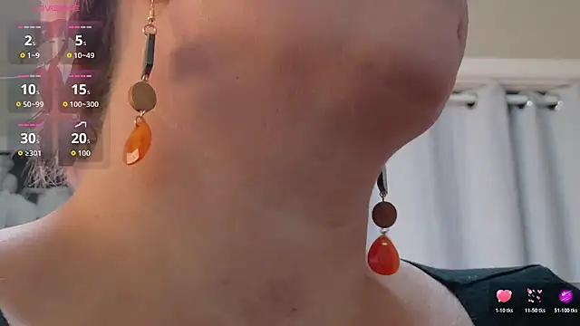 Luna1984 online show from October 23, 2025, 6:17 pm