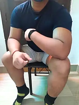 Snapshot of zon_zustin chatting on October 18, 2025, 10:38 am zon zustin online show from October 18, 2025, 10:38 am