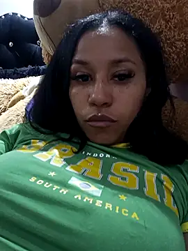 Snapshot of devi_black13_ chatting on December 28, 2024, 2:01 am devi black13 online show from December 28, 2024, 2:01 am