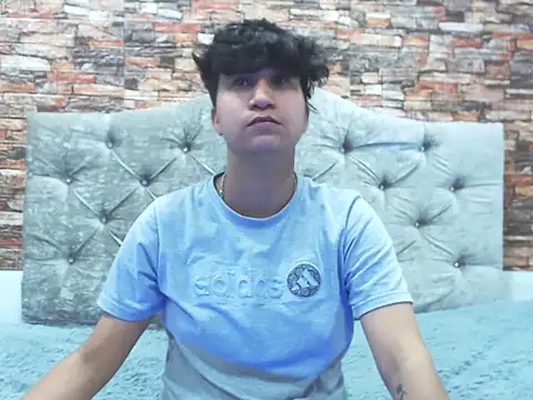 Snapshot of Im_Milan_Rs chatting on September 27, 2025, 4:17 am Im Milan Rs online show from September 27, 2025, 4:17 am