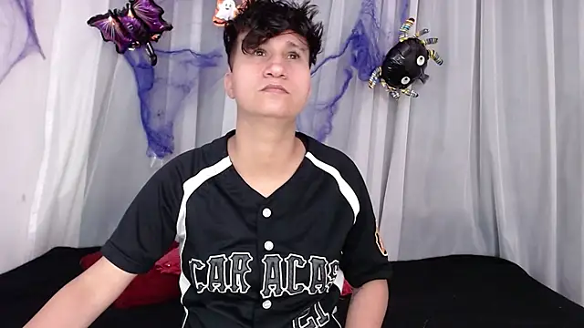 Snapshot of Im_Milan_Rs chatting on October 16, 2025, 4:13 am Im Milan Rs online show from October 16, 2025, 4:13 am