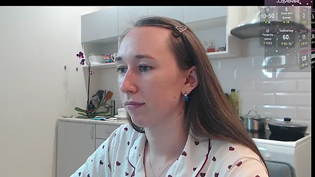 Snapshot of --Model--2 chatting on September 16, 2025, 8:32 pm --Model--2 online show from September 16, 2025, 8:32 pm