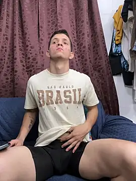 Snapshot of Bodyxx23 chatting on February 9, 2025, 3:11 am Bodyxx23 online show from February 9, 2025, 3:11 am