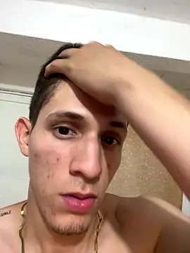 Snapshot of Bodyxx23 chatting on September 22, 2025, 3:41 am Bodyxx23 online show from September 22, 2025, 3:41 am