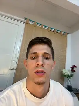 Snapshot of Bodyxx23 chatting on September 23, 2025, 12:13 am Bodyxx23 online show from September 23, 2025, 12:13 am