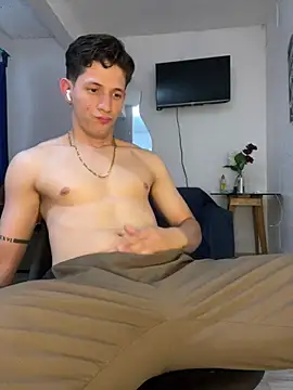 Bodyxx23 online show from April 24, 2026, 10:01 pm