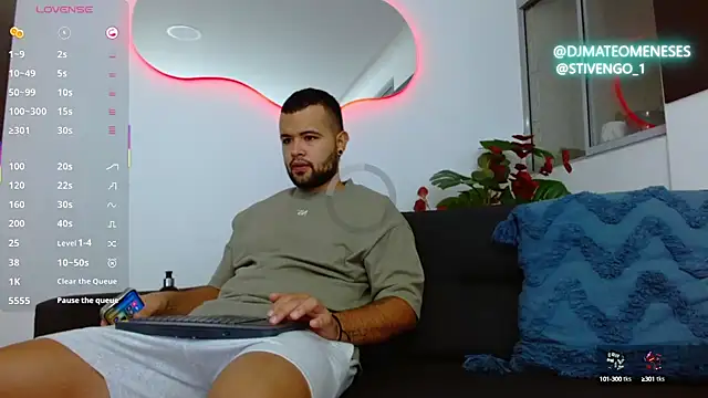 Snapshot of MattMeness chatting on October 9, 2025, 8:56 am MattMeness online show from October 9, 2025, 8:56 am