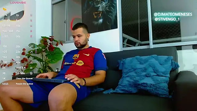 Snapshot of MattMeness chatting on October 10, 2025, 7:18 am MattMeness online show from October 10, 2025, 7:18 am