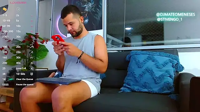 Snapshot of MattMeness chatting on October 21, 2025, 9:10 am MattMeness online show from October 21, 2025, 9:10 am