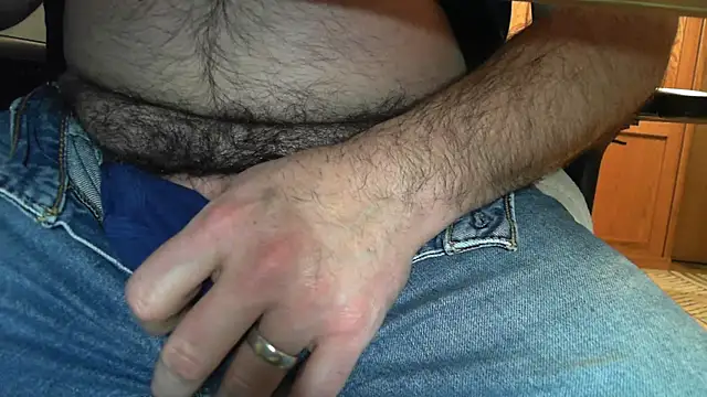 Snapshot of ThickGrowerDad chatting on January 9, 2025, 1:50 am ThickGrowerDad online show from January 9, 2025, 1:50 am