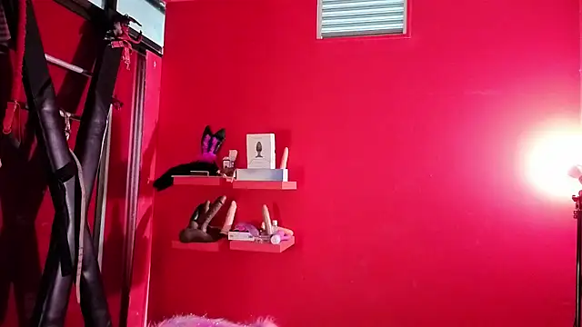 Ambar Roux  online show from February 24, 2026, 12:58 pm