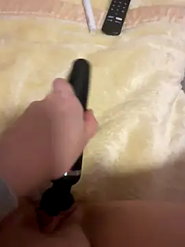 luisa1 online show from December 5, 2025, 8:12 am