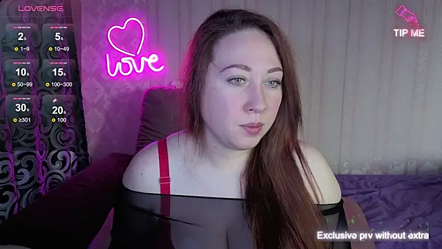 Snapshot of KellyCrystall chatting on November 1, 2025, 3:30 am KellyCrystall online show from November 1, 2025, 3:30 am