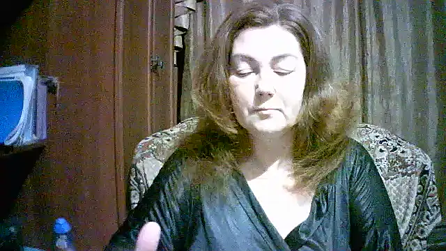 Madame-Butterfly online show from October 16, 2025, 2:07 pm