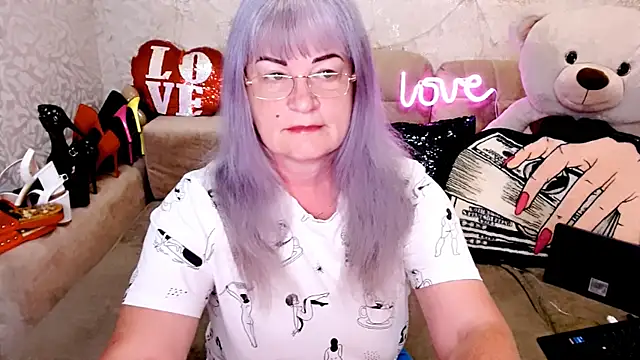 SiberiabBerry online show from May 4, 2026, 9:11 pm