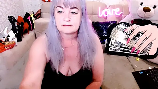 SiberiabBerry online show from May 6, 2026, 1:25 am