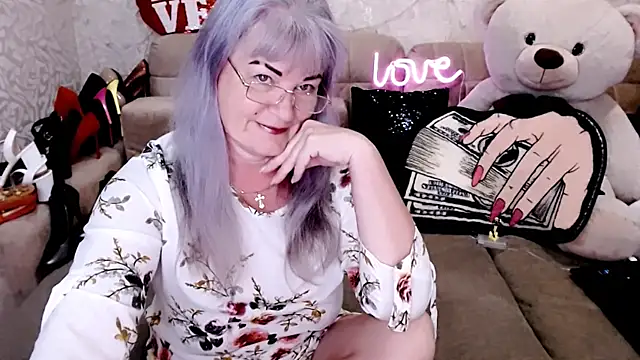 SiberiabBerry online show from May 8, 2026, 1:55 am