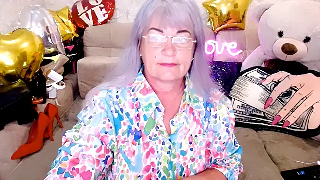 SiberiabBerry online show from June 8, 2026, 11:05 pm