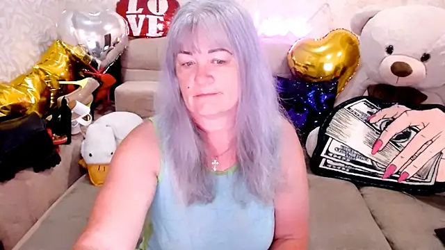 SiberiabBerry online show from June 12, 2026, 2:21 am