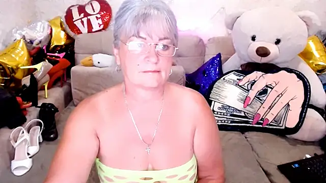 Snapshot of SiberiabBerry chatting on July 6, 2026, 12:29 am SiberiabBerry online show from July 6, 2026, 12:29 am
