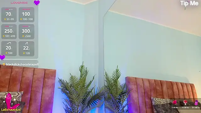 Snapshot of violeta_leon chatting on March 17, 2026, 3:00 am violeta leon online show from March 17, 2026, 3:00 am