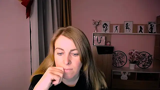 Hot Milady online show from January 17, 2025, 8:02 am