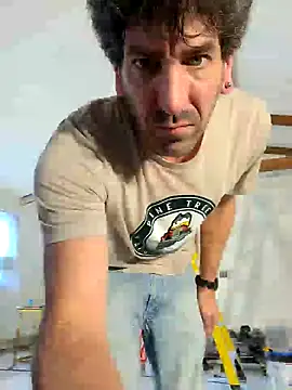 StrokeKing42 online show from December 4, 2024, 7:01 pm