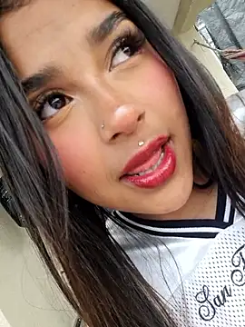 Snapshot of Mariangel_11 chatting on September 16, 2025, 1:56 pm Mariangel 11 online show from September 16, 2025, 1:56 pm
