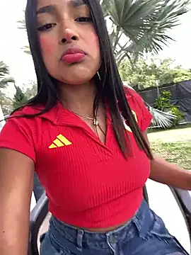Snapshot of Mariangel_11 chatting on June 23, 2026, 2:15 pm Mariangel 11 online show from June 23, 2026, 2:15 pm