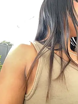 Snapshot of Mariangel_11 chatting on July 1, 2026, 2:29 pm Mariangel 11 online show from July 1, 2026, 2:29 pm