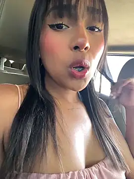 Snapshot of Mariangel_11 chatting on July 15, 2026, 2:00 pm Mariangel 11 online show from July 15, 2026, 2:00 pm