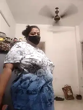 Snapshot of zeepe19 chatting on September 21, 2025, 12:18 pm zeepe19 online show from September 21, 2025, 12:18 pm