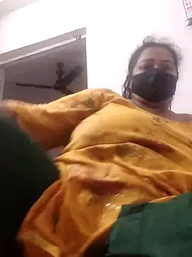 Snapshot of zeepe19 chatting on September 22, 2025, 11:12 am zeepe19 online show from September 22, 2025, 11:12 am