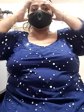 Snapshot of zeepe19 chatting on October 29, 2025, 6:15 am zeepe19 online show from October 29, 2025, 6:15 am