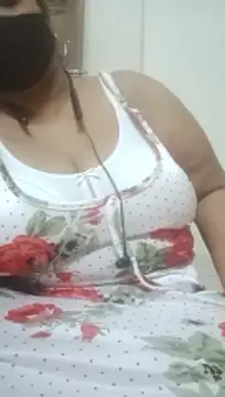 zeepe19 online show from June 18, 2026, 6:12 pm