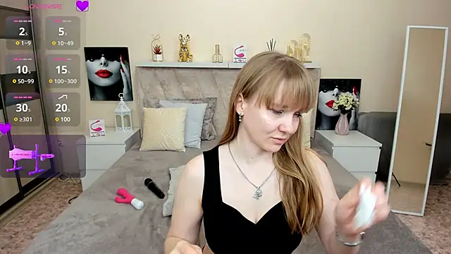 KattyPeachX online show from March 17, 2025, 6:07 am