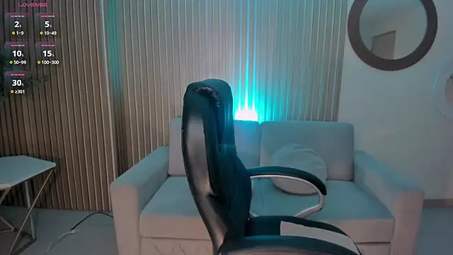 ValeriaRoldanX online show from January 25, 2025, 6:34 am