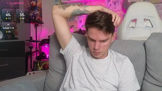 Snapshot of Mike_Burn chatting on November 5, 2025, 2:06 pm Mike Burn online show from November 5, 2025, 2:06 pm