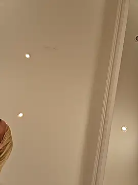 MacTroy online show from September 25, 2025, 7:06 pm