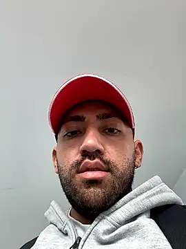 Snapshot of JuanZapata33 chatting on December 2, 2024, 9:06 pm JuanZapata33 online show from December 2, 2024, 9:06 pm