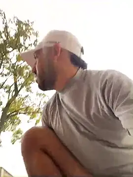 Snapshot of JuanZapata33 chatting on December 3, 2024, 5:45 pm JuanZapata33 online show from December 3, 2024, 5:45 pm