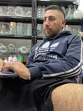 Snapshot of JuanZapata33 chatting on December 6, 2024, 5:55 pm JuanZapata33 online show from December 6, 2024, 5:55 pm