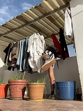 Snapshot of JuanZapata33 chatting on December 16, 2024, 9:09 pm JuanZapata33 online show from December 16, 2024, 9:09 pm