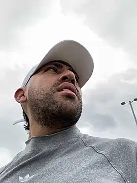 Snapshot of JuanZapata33 chatting on December 21, 2024, 7:38 pm JuanZapata33 online show from December 21, 2024, 7:38 pm