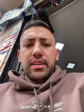 Snapshot of JuanZapata33 chatting on December 29, 2024, 6:49 pm JuanZapata33 online show from December 29, 2024, 6:49 pm