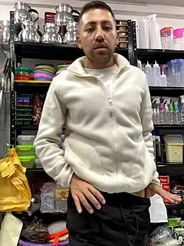 Snapshot of JuanZapata33 chatting on October 23, 2025, 9:57 pm JuanZapata33 online show from October 23, 2025, 9:57 pm