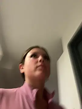 biancasuger online show from September 19, 2025, 2:35 am